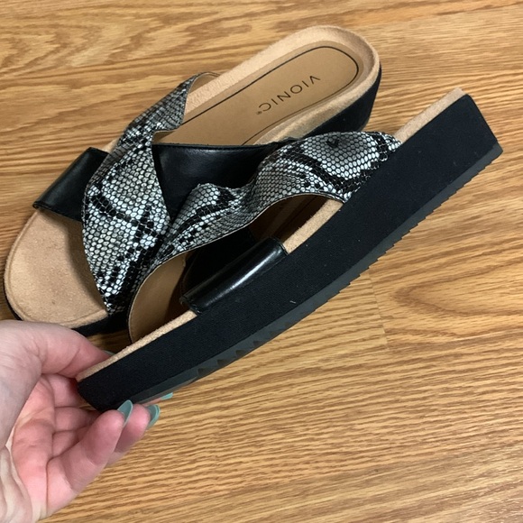 Vionic leather snake print strap sandals qvc slip on shoes - Picture 2 of 4